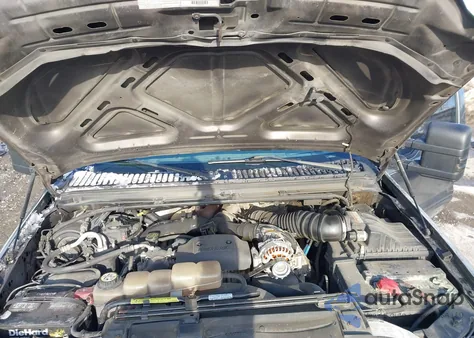 2002 Ford F-250 Lariat/Xl/Xlt z USA, uszkodzony, nr VIN 1FTNW21F12EA11260